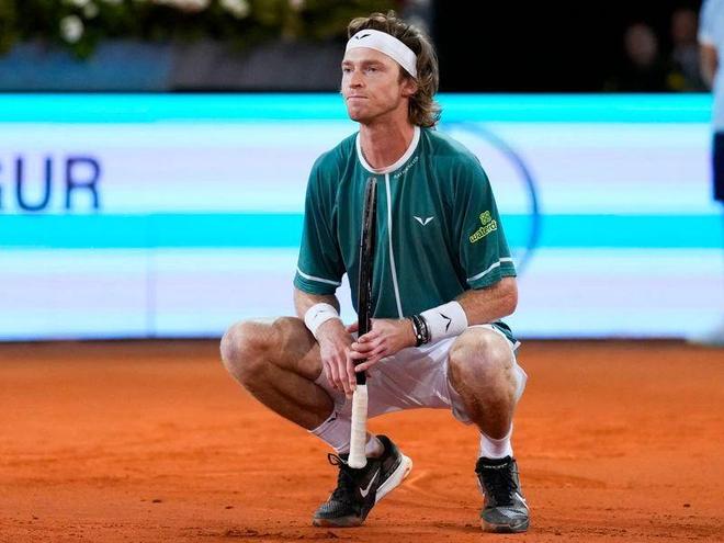 与弱侧协防 与弱侧协防